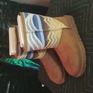 Brand new uggs never worn